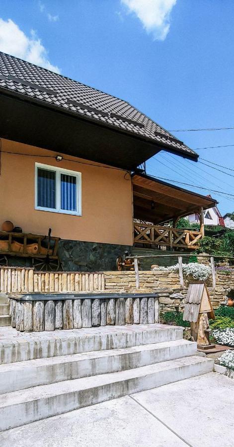 Вулик Будиночок З Двома Окремими Номерами Kamyanets-Podilski Dış mekan fotoğraf